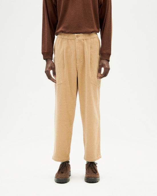 Pantalón beige pana Max sostenible-1