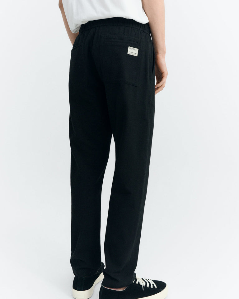 Pantalón recto negro Travel light sostenible - 4