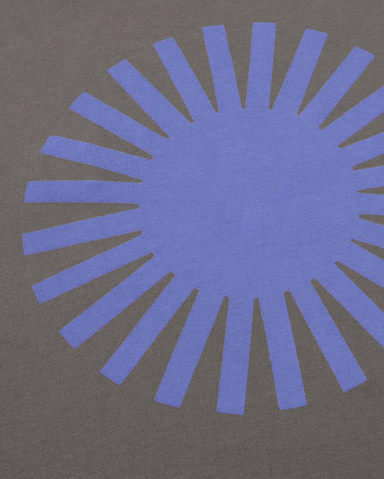 Camiseta gris sol espalda azul Aaron sostenible silueta - 2