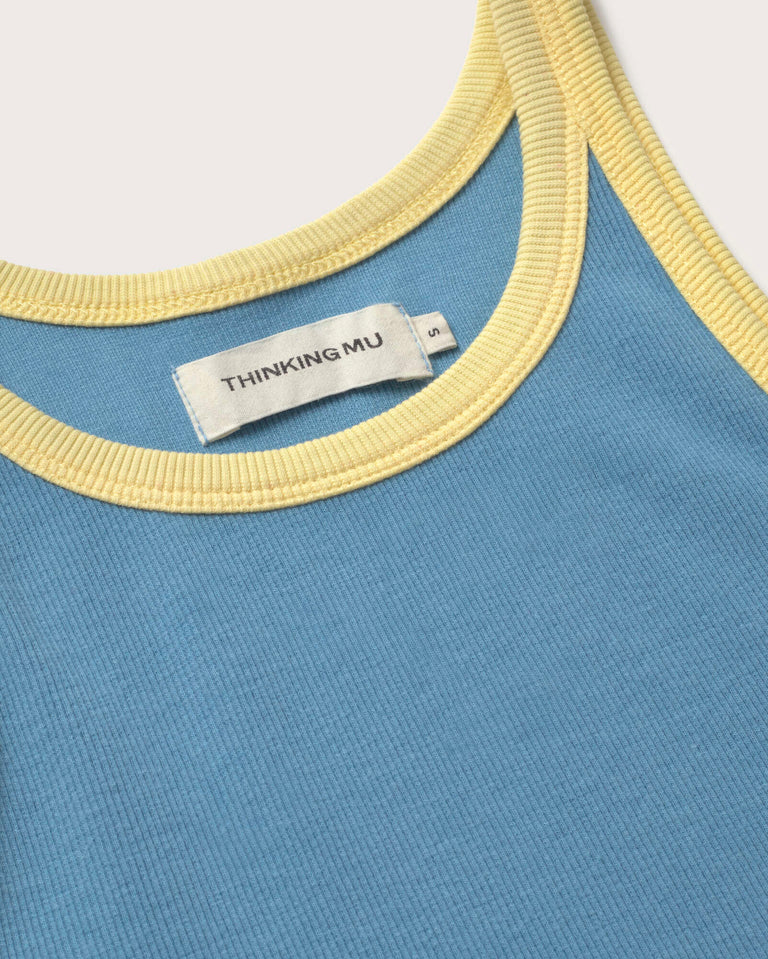 Top halter azul contraste amarillo Harriet sostenible silueta - 2