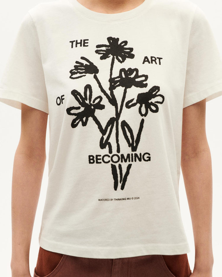 Camiseta blanca becoming Ida sostenible-3