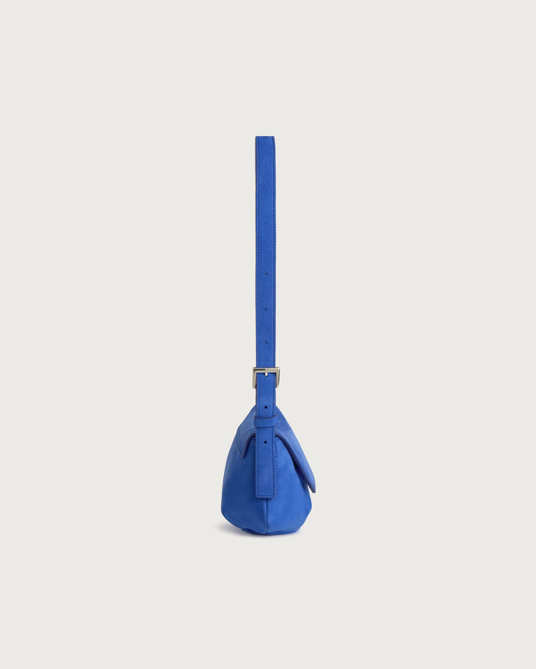 Bolso azul eléctrico piel Jennie sostenible silueta - 6