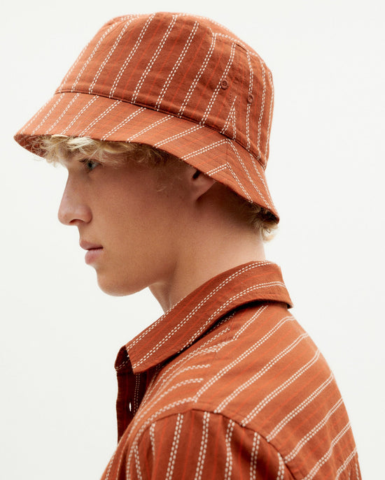 Yelle striped brown hat